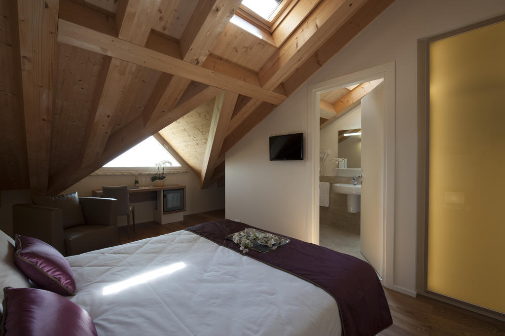 Villa Del Poggio Prosecco Bike Hotel San Pietro Di Feletto Værelse billede