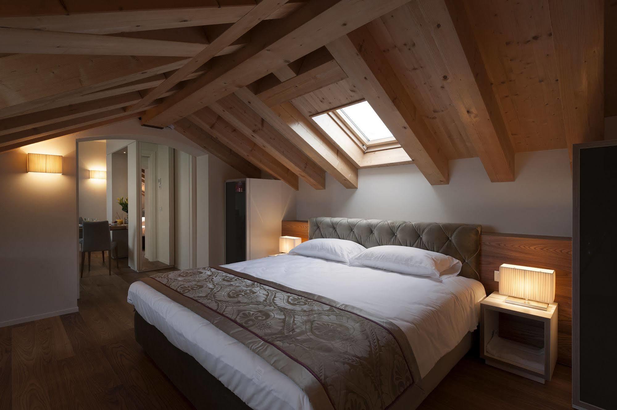Villa Del Poggio Prosecco Bike Hotel San Pietro Di Feletto Eksteriør billede